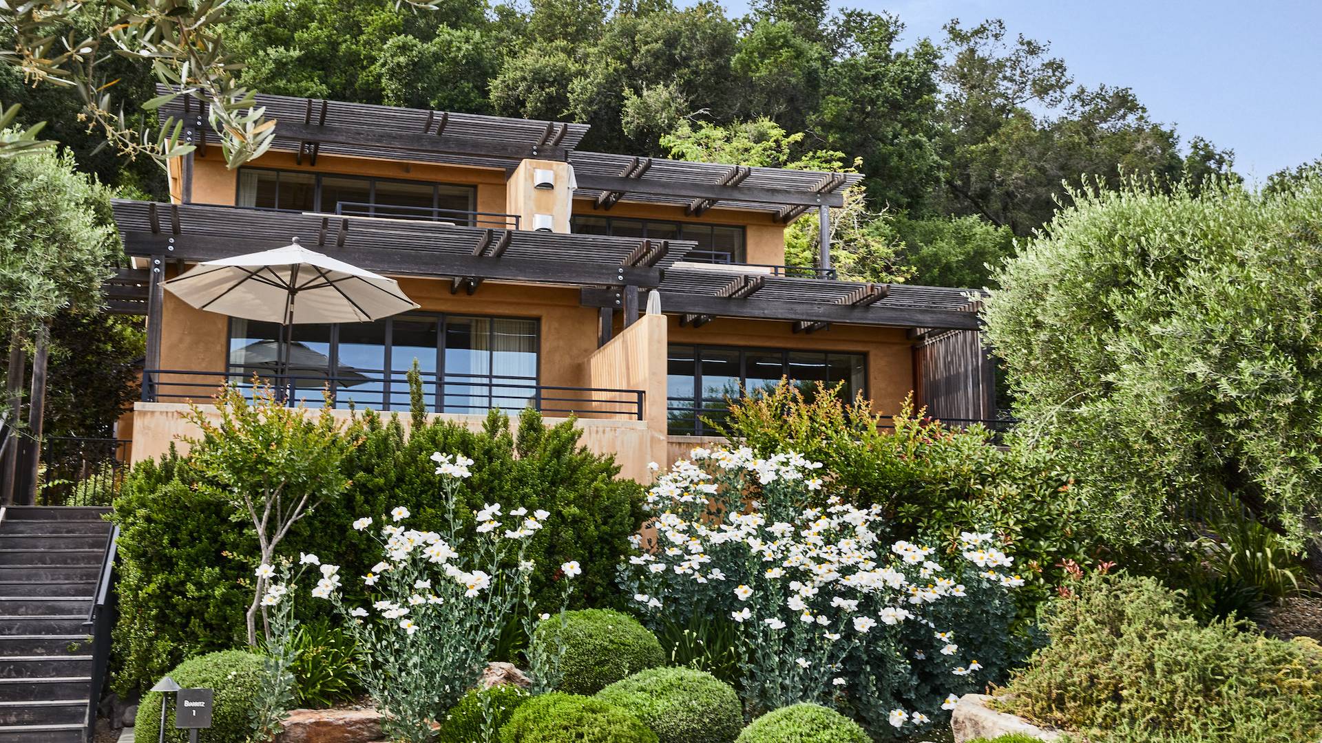 Auberge du Soleil, Auberge Collection