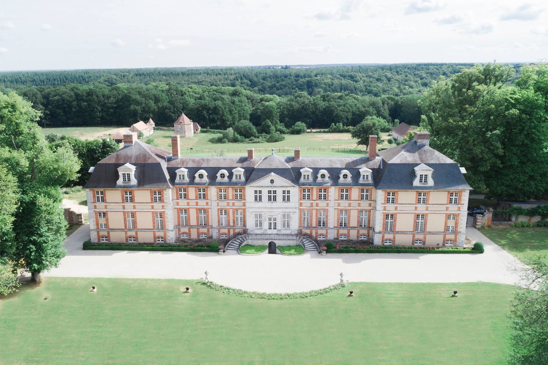 Domaine du Chateau d'Argeronne, corporate Christmas party venue in Normandy