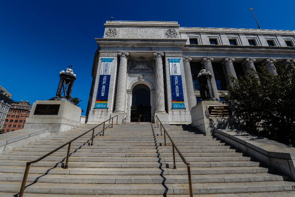 Smithsonian National Postal Museum, museum or cultural venue for team events in Washington, District of Columbia