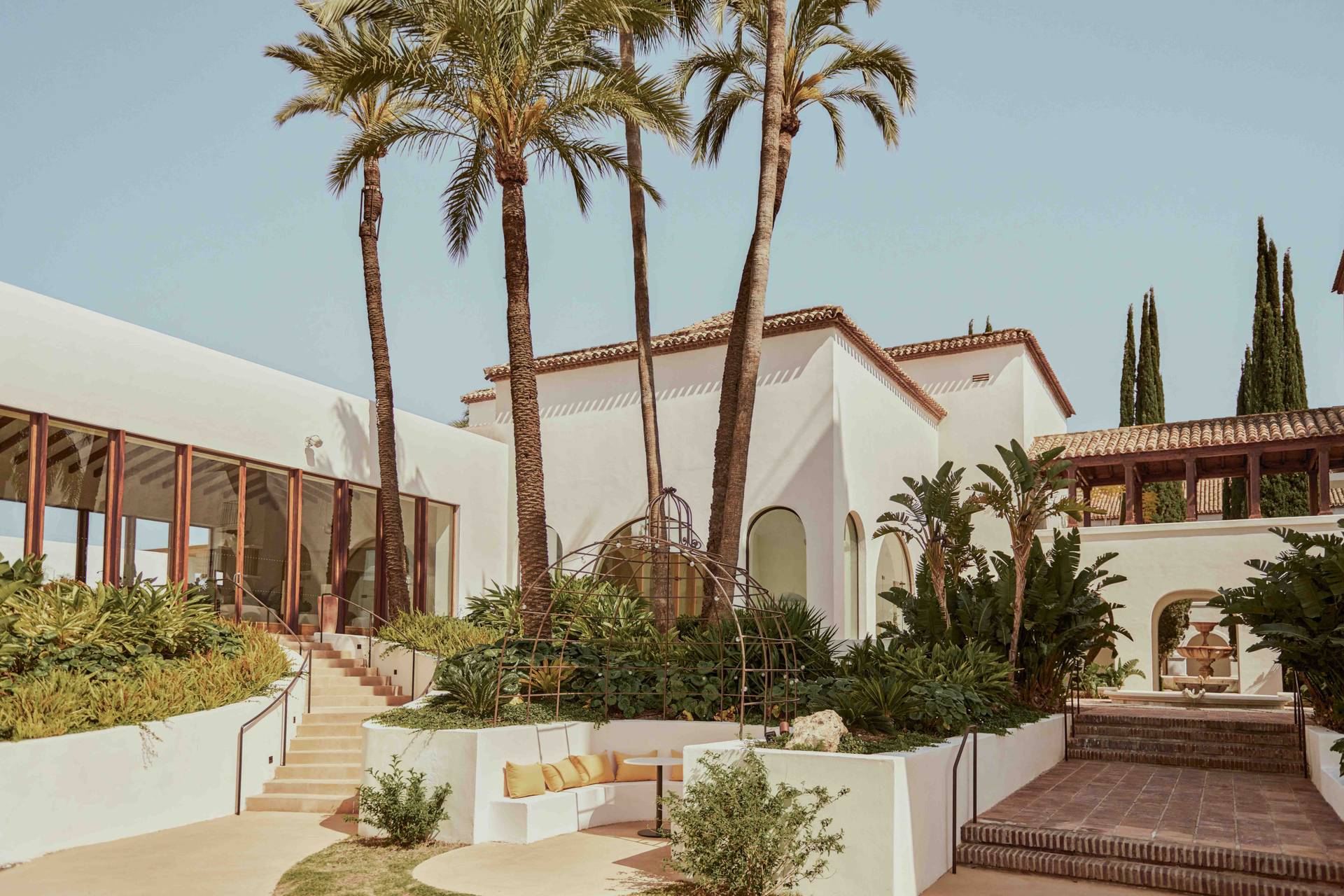 La Zambra Resort